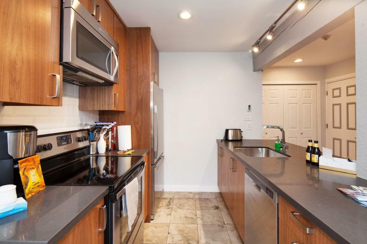 Gorgeous Whistler Creekside Studio Exterior photo